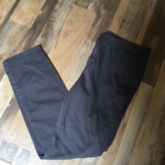 NWOT. American Eagle Brand Dark Olive Women’s Size 12S Slacks - Picture 1 of 10